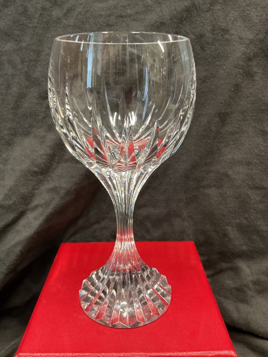 Verre a vin n°4 en cristal de Baccarat Massena H 15 cm, vente à l unité, plusieurs disponibles 