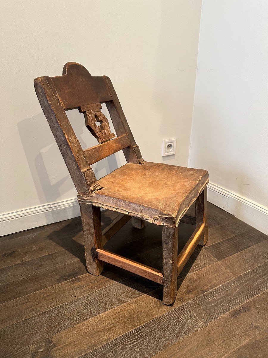 Ashanti (ghana) Chair In Wood And Leather Circa 1900 -photo-4
