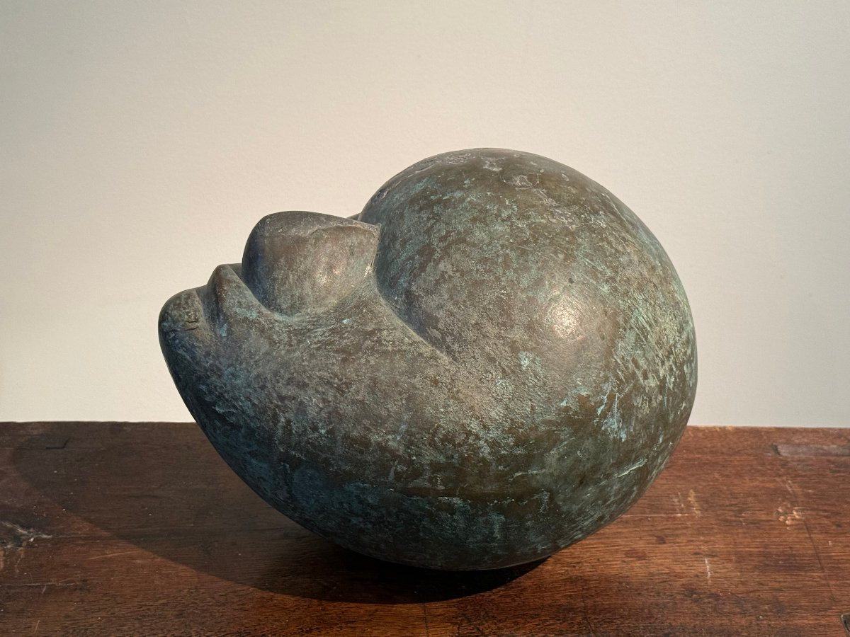 Sculpture moderne en bronze figurant une tete stylisée -photo-4