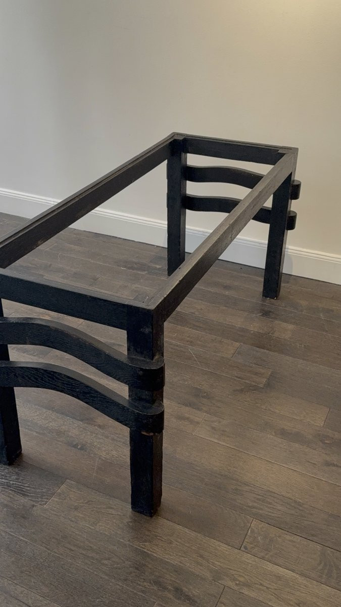 table basse en bois noircit, plateau manquant, vers 1940 -photo-2