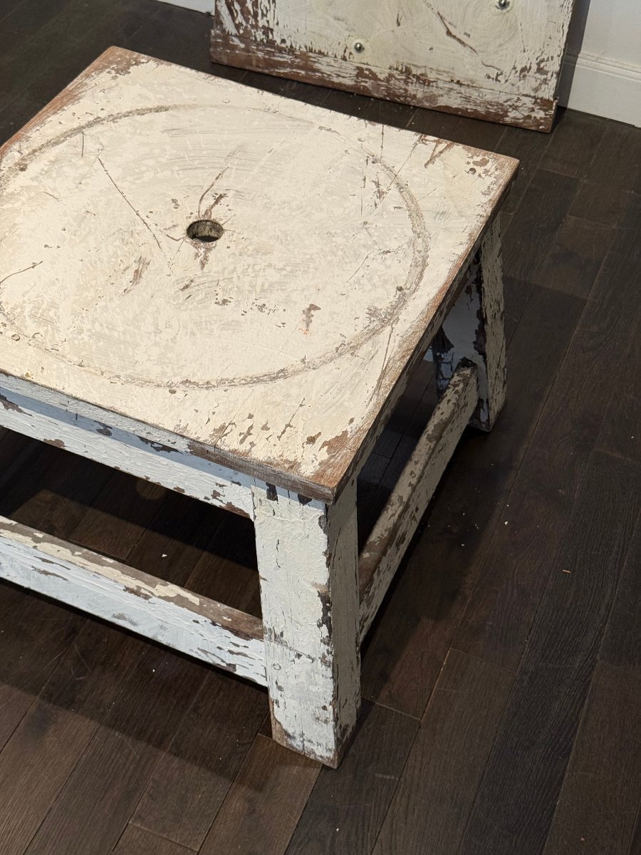 Low Sculpture Stand  From An Artist's Studio, With A Rotating Tray-photo-4