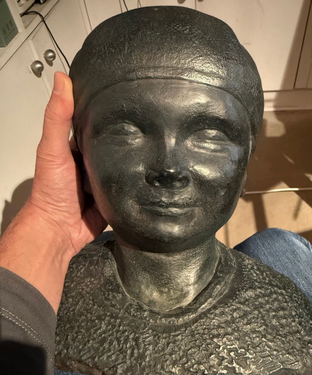 Jacques Au Béret, A Bronze Sculpture By André Abbal -photo-3