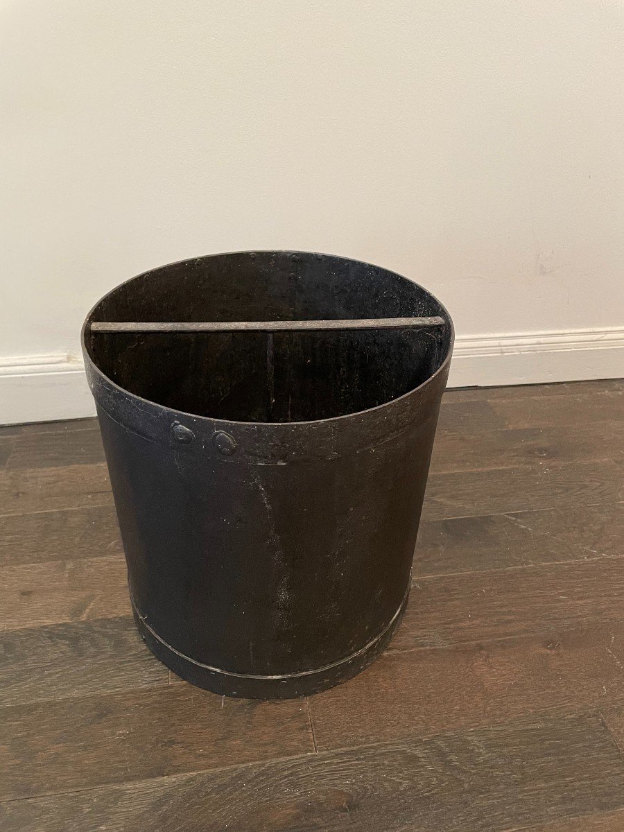 Metal Bean Measure Can Be Used As A  Wastebasket-photo-3