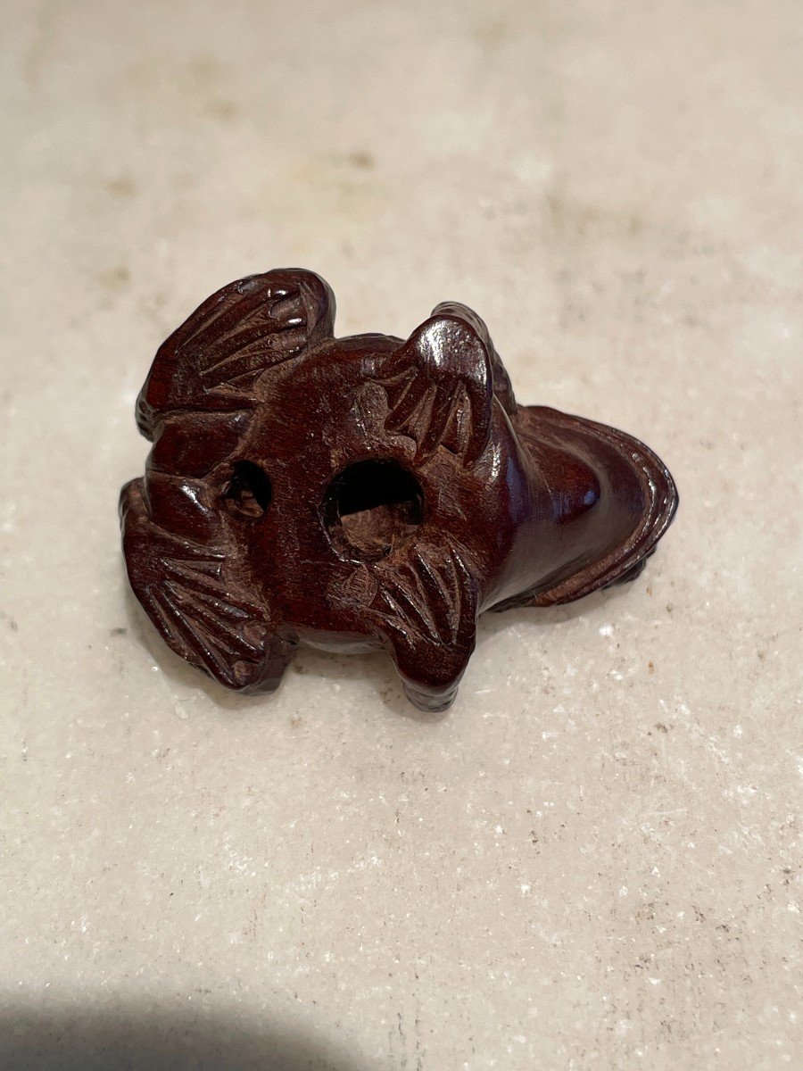 Japanese Netsuke - Toad-photo-3