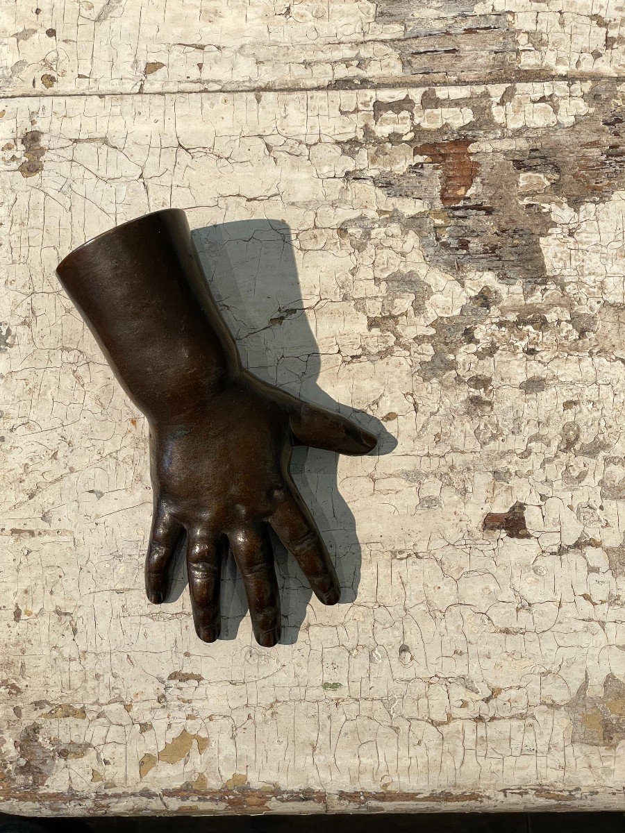 Presse papier /  objet de curiosité main d'enfant en bronze 19e siècle -photo-2