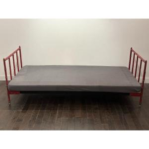 Rare Daybed By Jacques Adnet In Brass And Red Leather Piqué Sellier