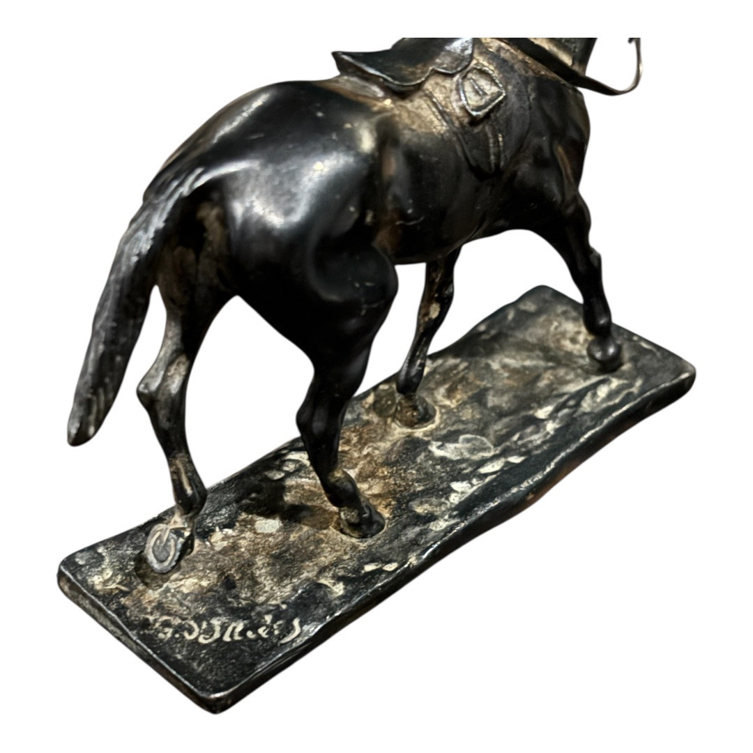 Petit bronze d’après Gaston d’Illiers (1876–1932) – Cheval scellé-photo-3