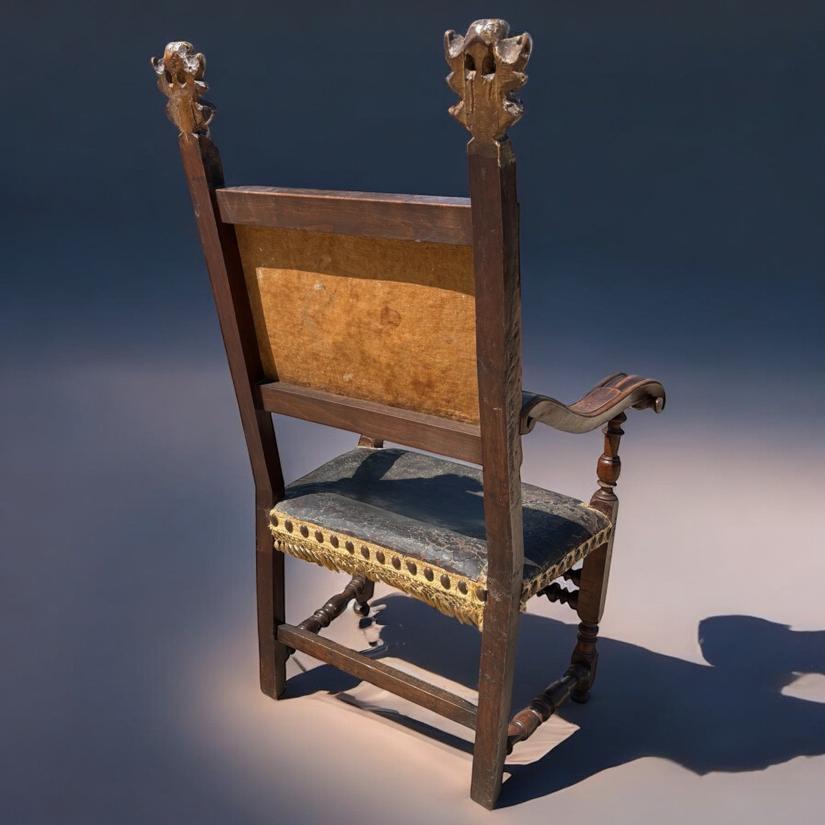 Rare fauteuil d’apparat XVIIᵉ siècle – Province de Lunéville-photo-3