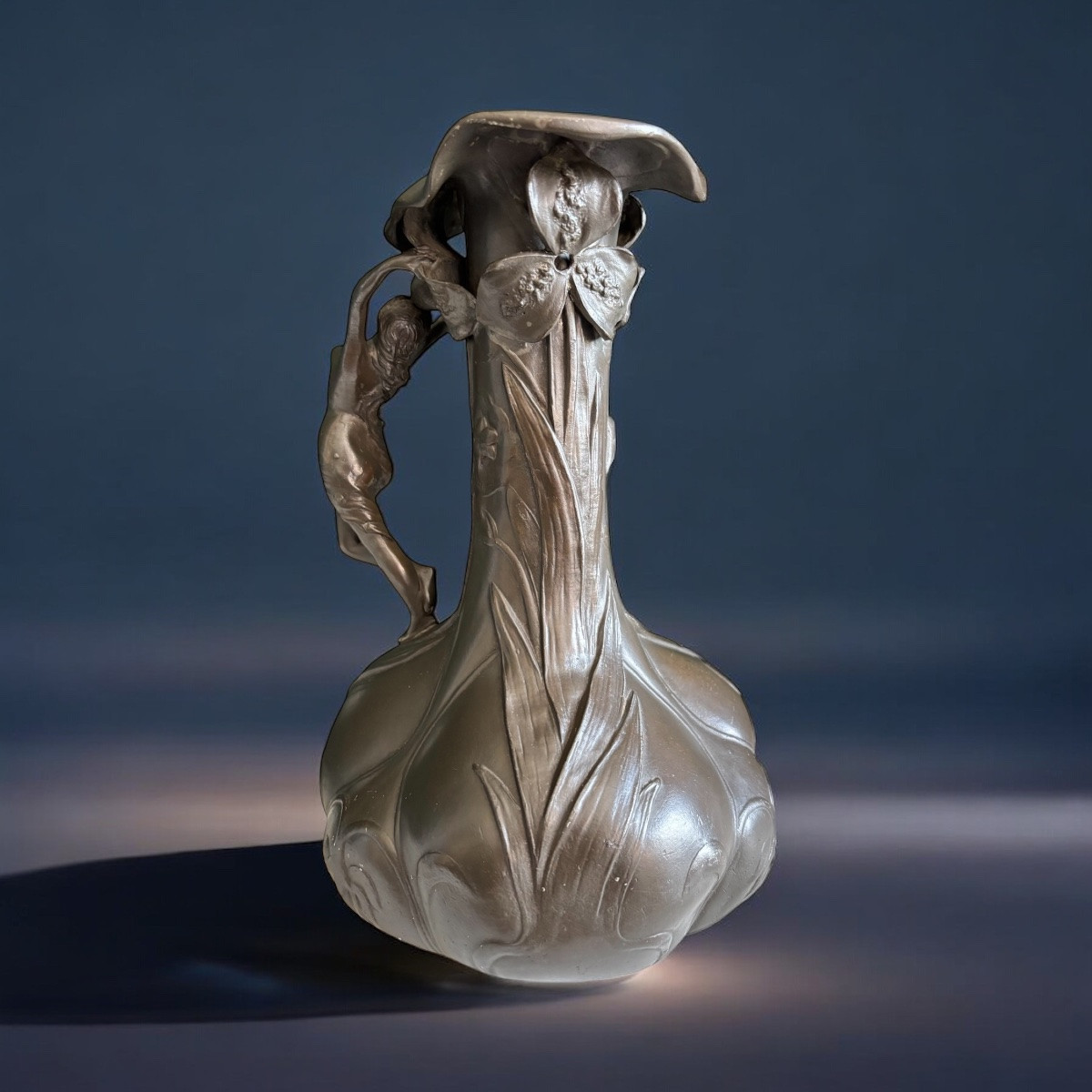 Art Nouveau Patinated Pewter Pitcher Signed Petiz – Paris, Circa 1900-photo-4