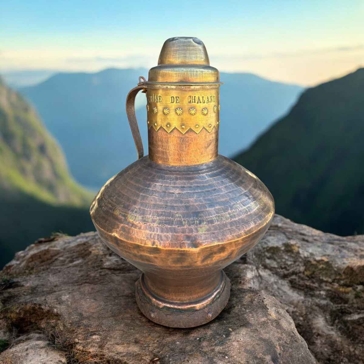 Hammered Copper Jar – Early 18th Century – Mise De Chaland d'Aoste