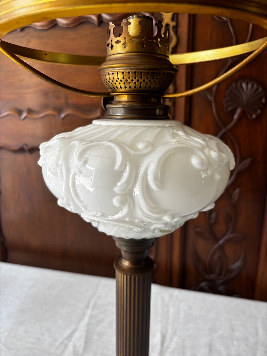 Lampe à pétrole de comptoir en laiton, opaline verte et opaline blanche – Vers 1925-photo-4
