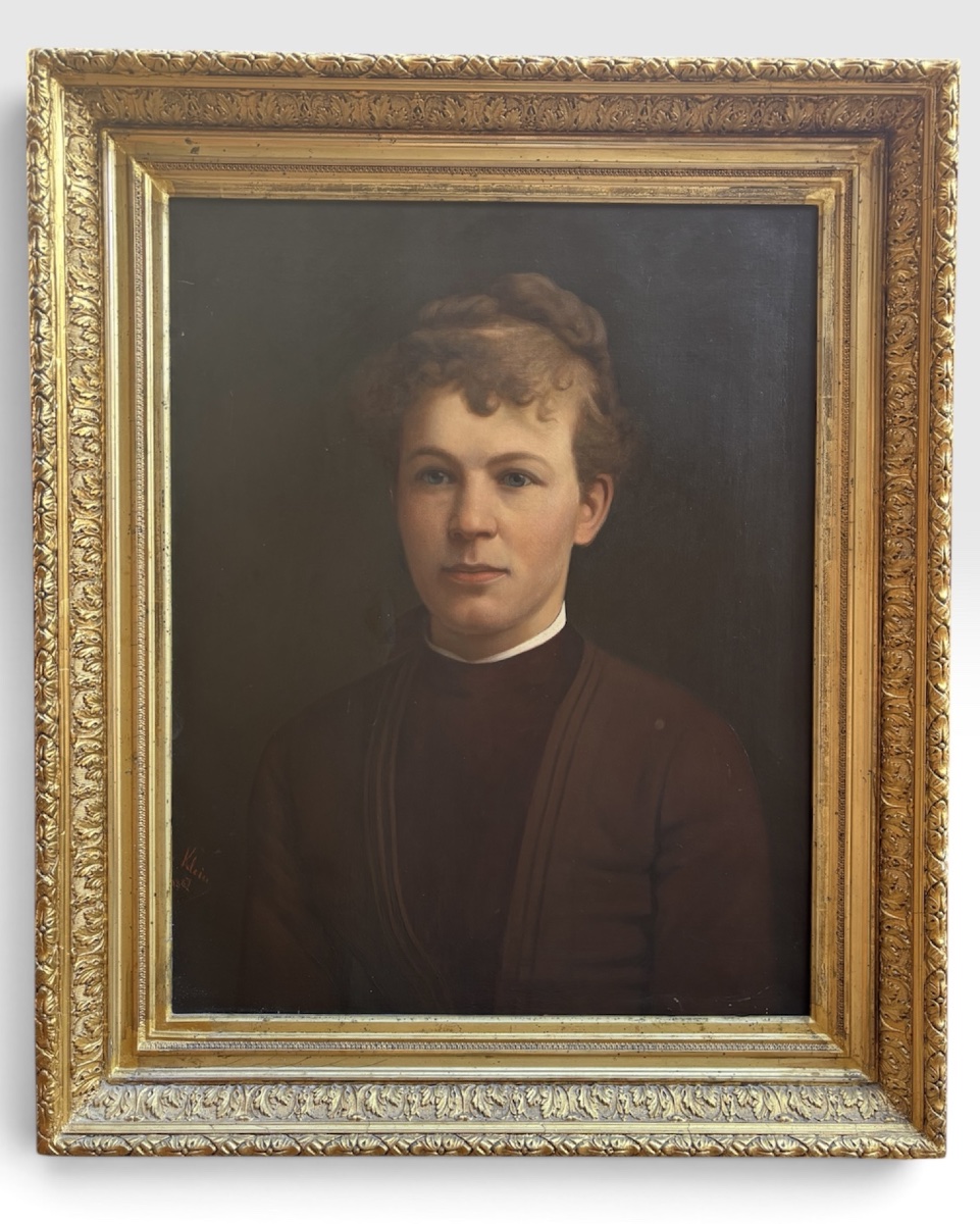 PORTRAIT DE JEUNE FEMME – HUILE SUR TOILE – SIGNÉ C. KLEIN – 1887