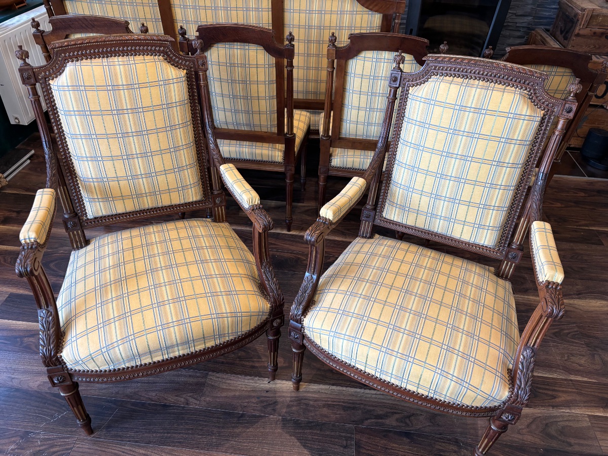 Salon de style Louis XVI en noyer – circa 1930 – 7 pièces-photo-3