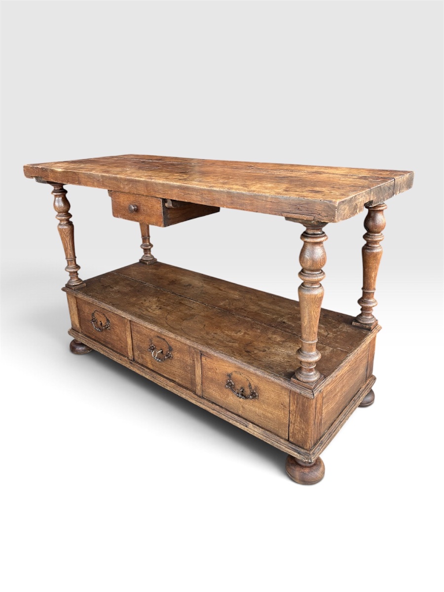 Antique Solid Oak Workbench – Mid-19th Century