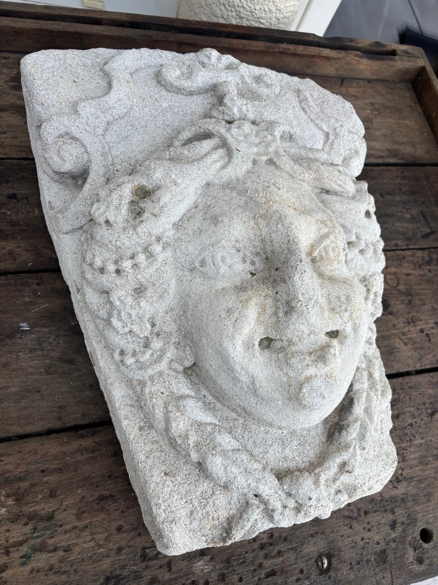 Mascaron Architectural En Pierre Sculptée – Tête Féminine-photo-2
