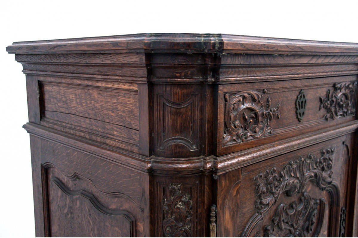Old Oak Wardrobe, France, Late Nineteenth Century.-photo-2