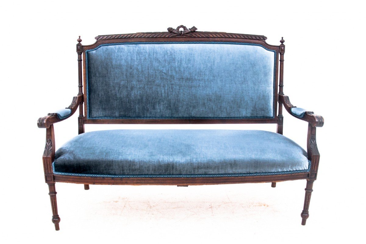 Canapé Antique éclectique En Bleu, Vers 1870. Après Rénovation.