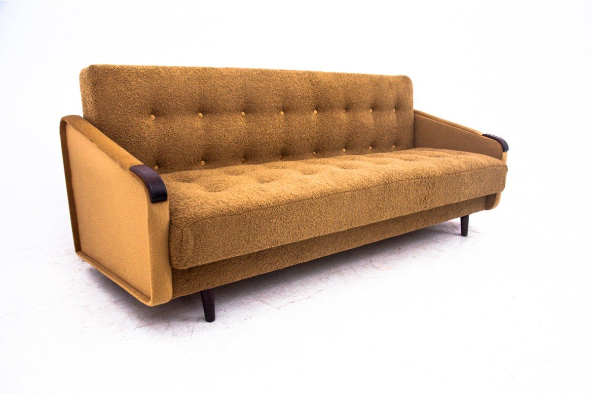 Danish Mid-century Modern Yellow Bouclé Fabric Sofa, 1960s. After Restaura-photo-2