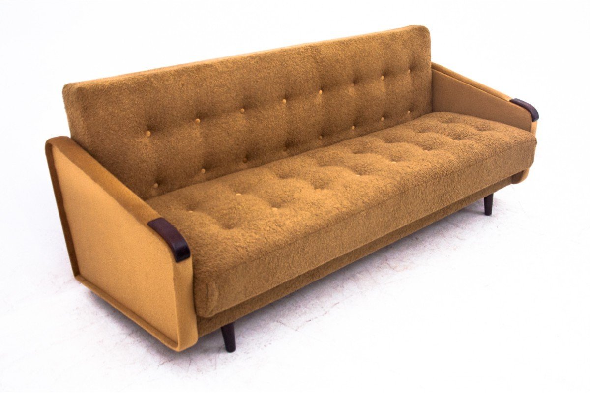 Danish Mid-century Modern Yellow Bouclé Fabric Sofa, 1960s. After Restaura-photo-3