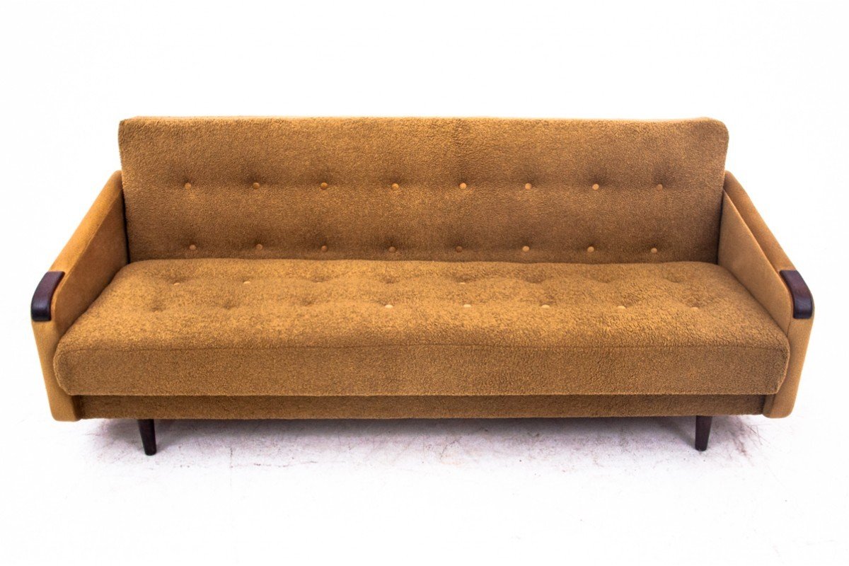 Danish Mid-century Modern Yellow Bouclé Fabric Sofa, 1960s. After Restaura-photo-4