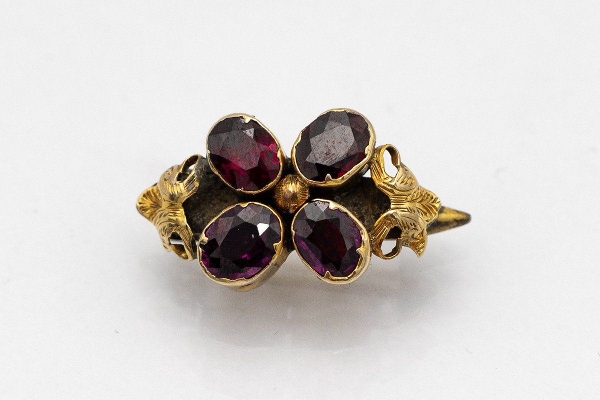 Old Victorian Brooch With Garnet Stones-photo-4