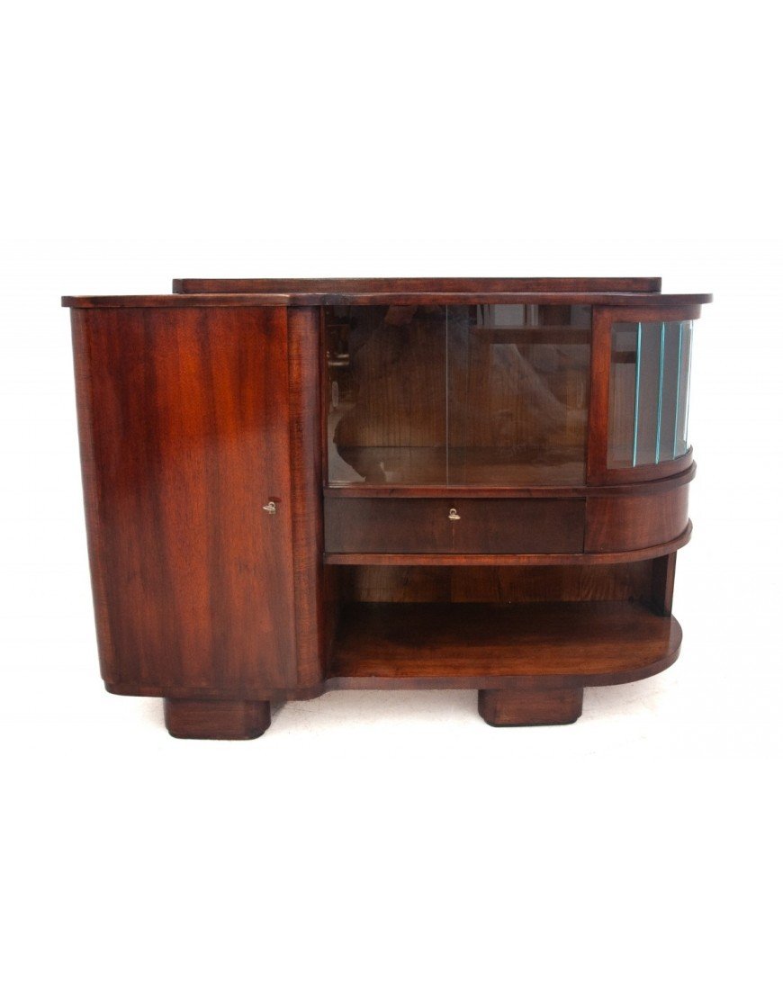 Art Deco Style Furniture From The 1940s