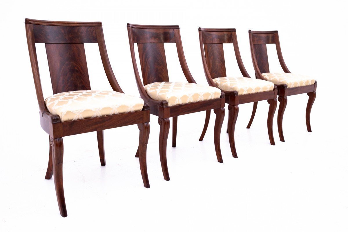 A Set Of Antique Chairs Dating From Around 1860.-photo-2