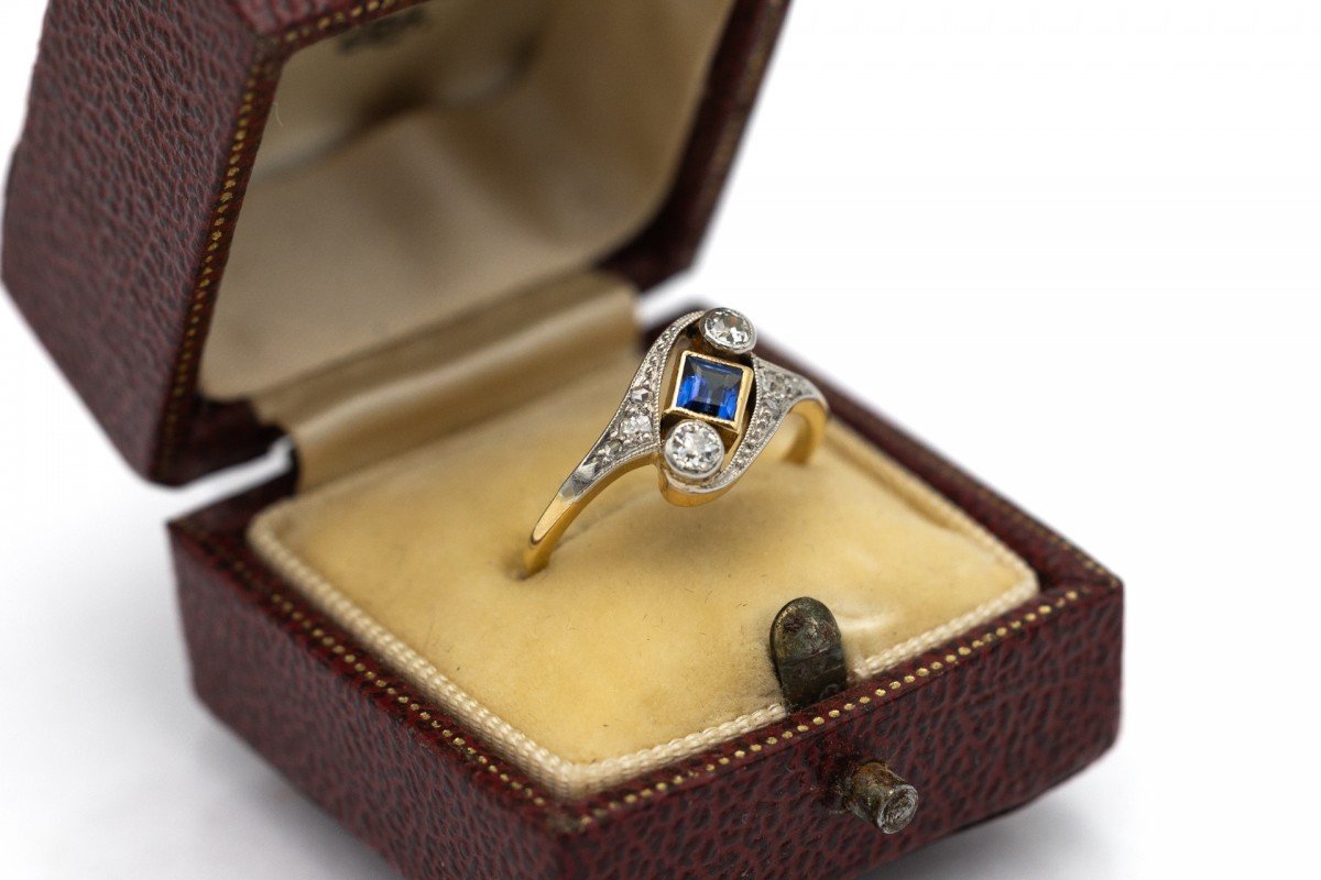 Antique Gold Ring With Natural Sapphire And Diamonds.-photo-1