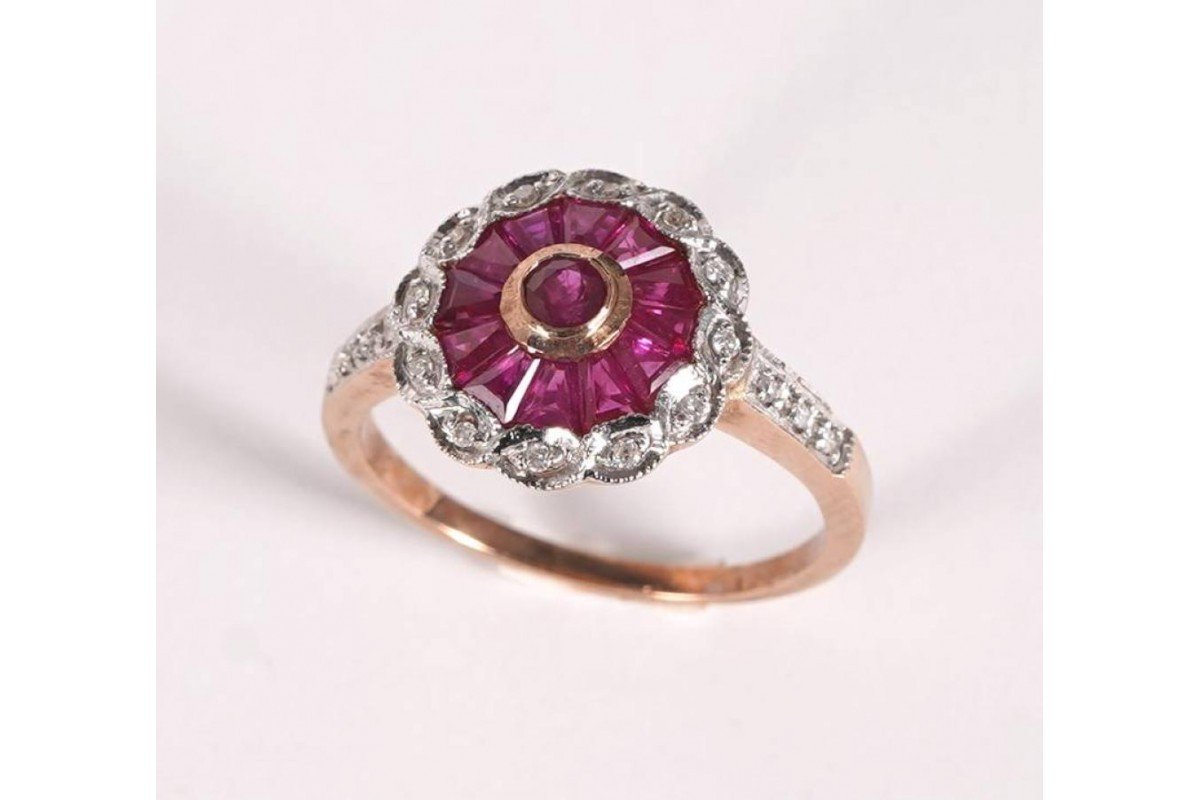 Vintage Ring With Ruby And Diamonds-photo-2