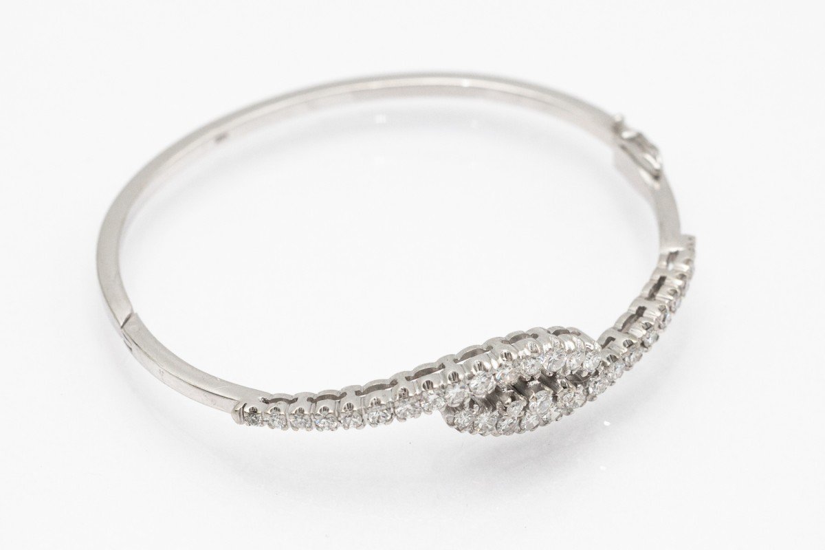 Luxury Rigid Bracelet In White Gold With 2.50ct Diamonds, France, 2nd Half Of The 20th Century.-photo-3