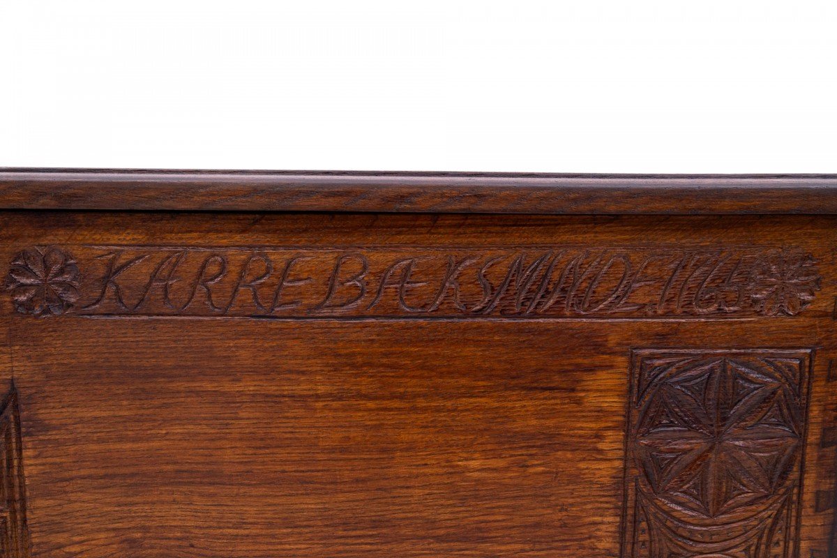 Antique Chest, Northern Europe, 1765.-photo-4