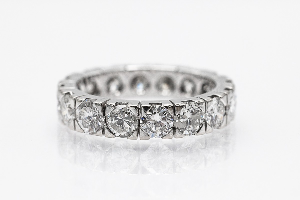 Bague d'éternité en diamant, environ 4,80 ct