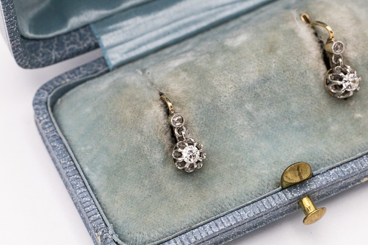 Délicates boucles d'oreilles anciennes en diamants françaises, début XXe siècle.-photo-3