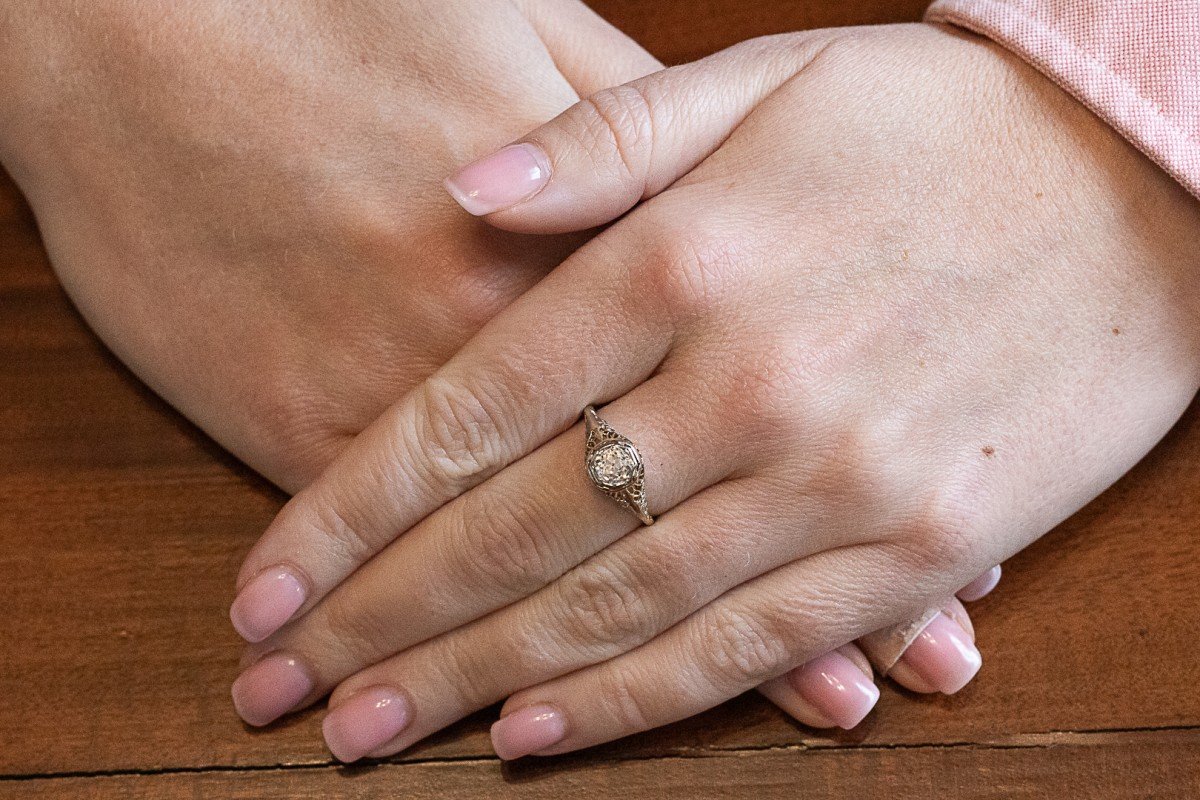 Bague solitaire taille ancienne avec un diamant de 0,75 ct datant d'environ 1900.-photo-3