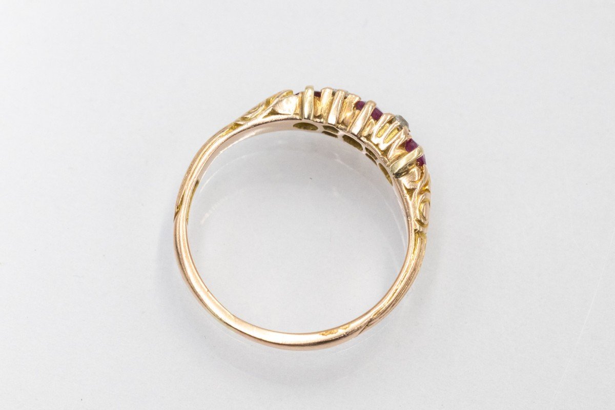 Delicate Gold Ring With Rubies And Diamonds.-photo-1