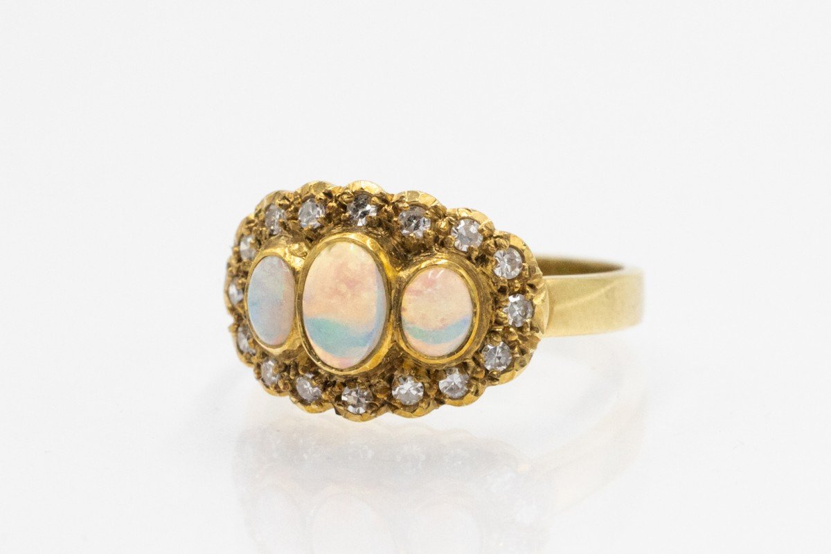 Bague vintage en or avec opales et diamants.-photo-2