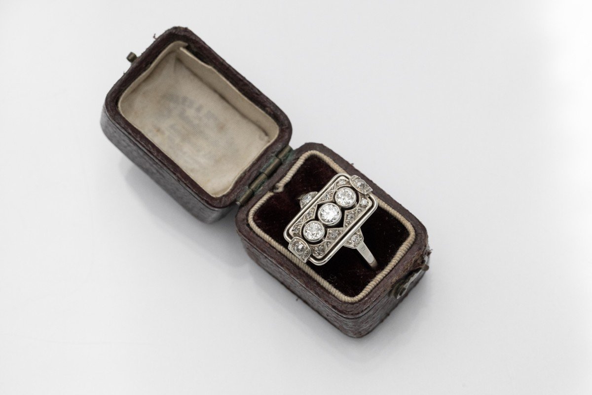 Art Deco Gold Ring With Diamonds, 1940s-photo-1