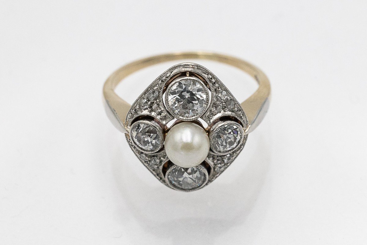 Bague en or et platine avec diamants et une perle de culture, première moitié du XXe siècle.-photo-3