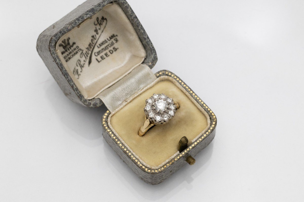 Bague en diamant unique, Royaume-Uni, vers 1989.-photo-1