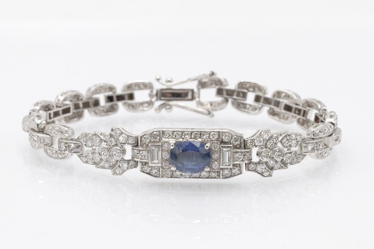 Exclusive White Gold Bracelet With Sapphire And Diamonds In Art Deco Style.-photo-1
