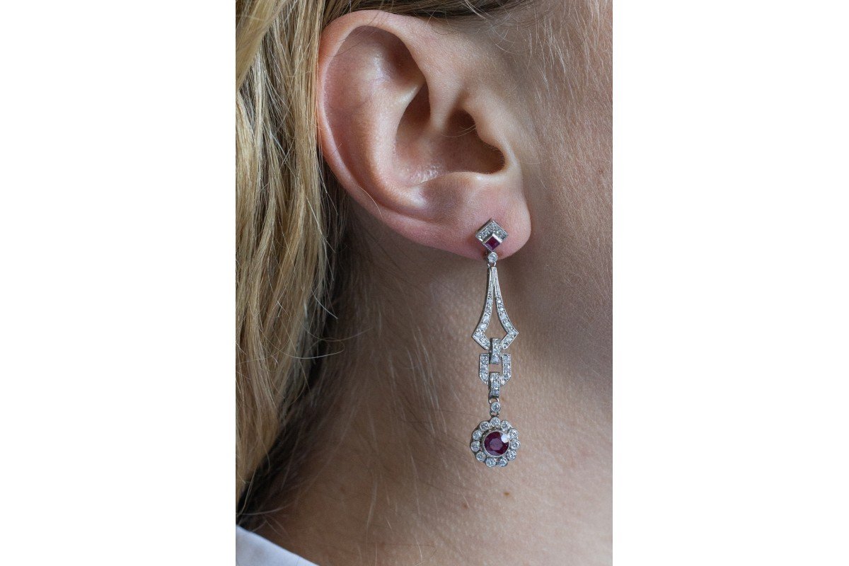 Boucles d'oreilles longues Art Déco en platine avec rubis et diamants 1,60 ct-photo-3