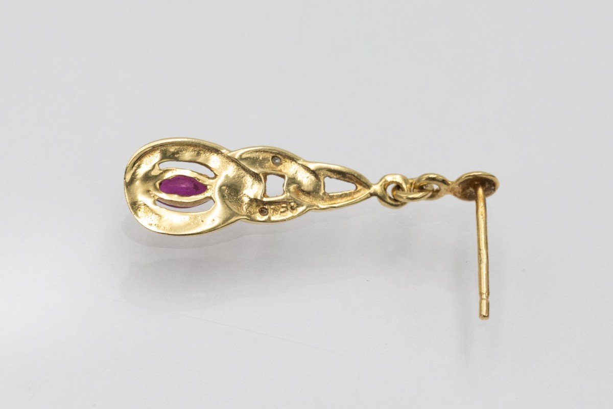 Boucles d'oreilles vintage en or avec rubis et diamants.-photo-2