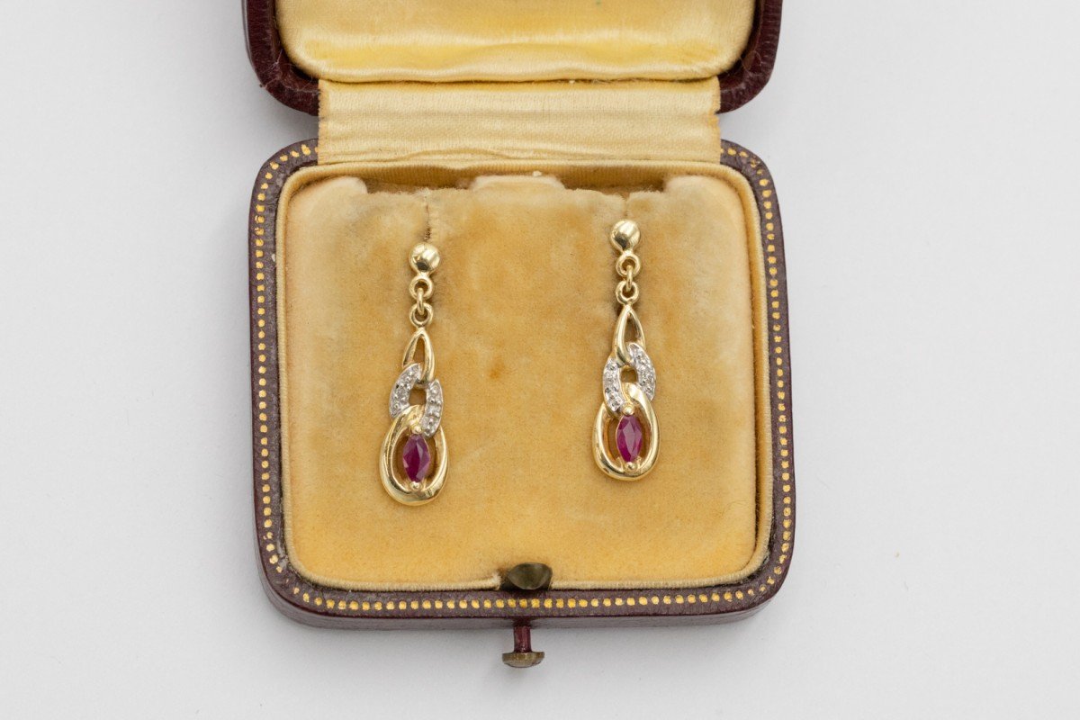 Boucles d'oreilles vintage en or avec rubis et diamants.-photo-3