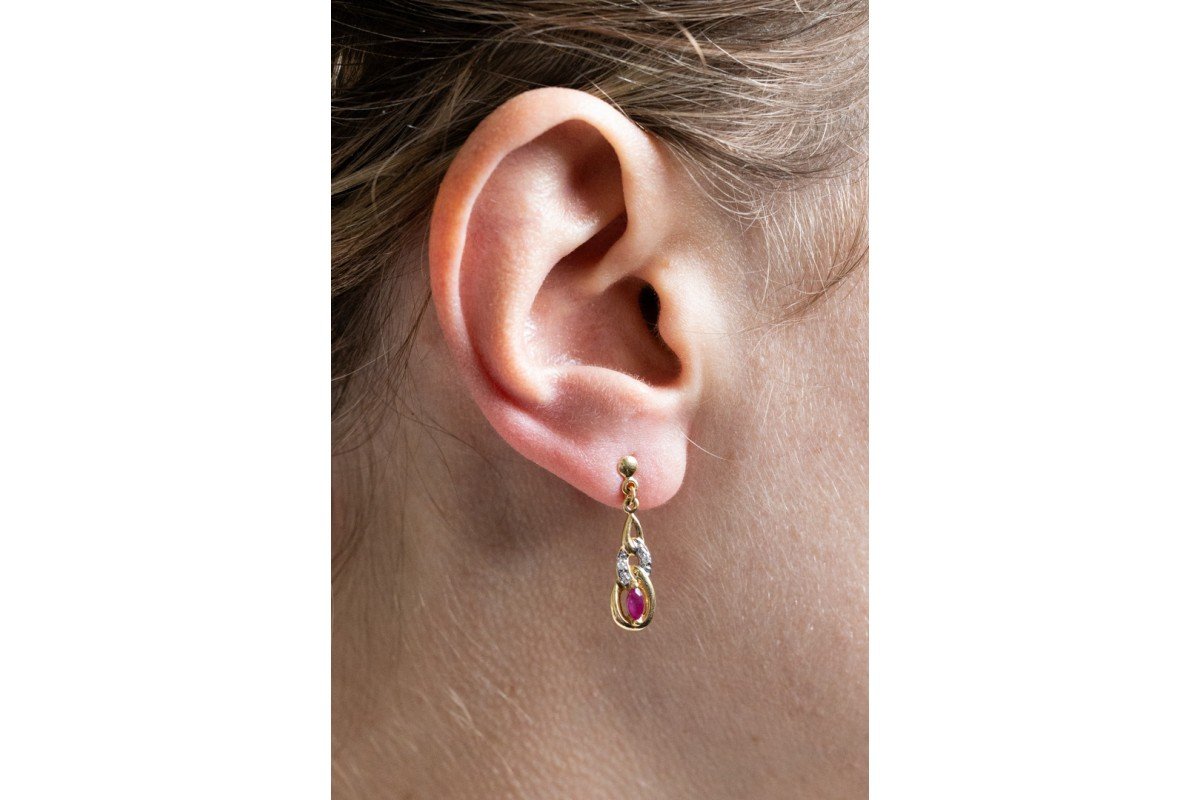 Boucles d'oreilles vintage en or avec rubis et diamants.-photo-4