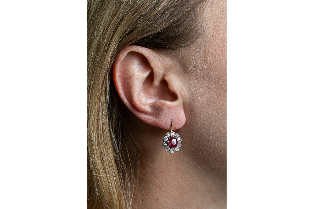 Boucles d'oreilles vintage en forme de fleurs avec diamants de 1,60 ct et rubis synthétiques-photo-3