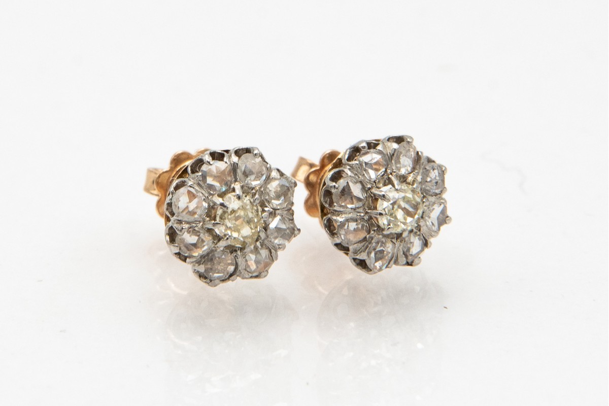 Boucles d'oreilles anciennes en or avec diamants de 1,20 ct et éléments en platine, époque XIXe