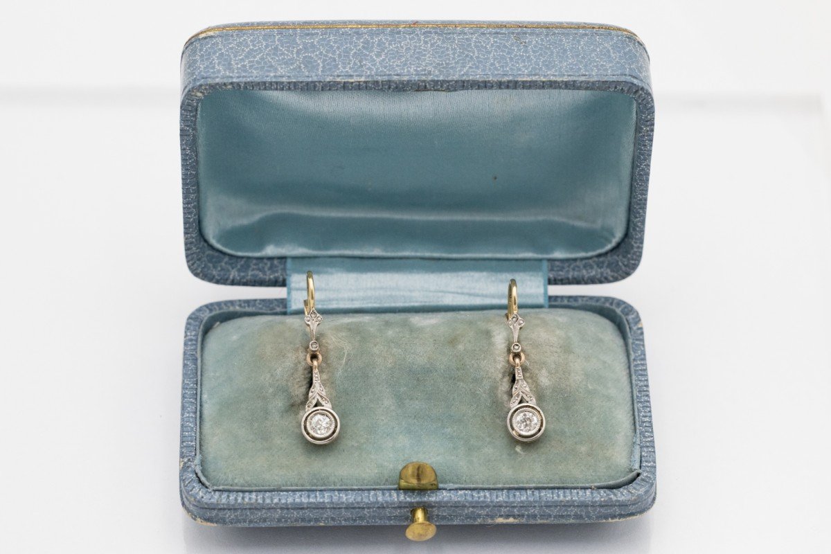 Boucles d'oreilles anciennes en or et platine avec diamants, première moitié du XXe siècle.-photo-2