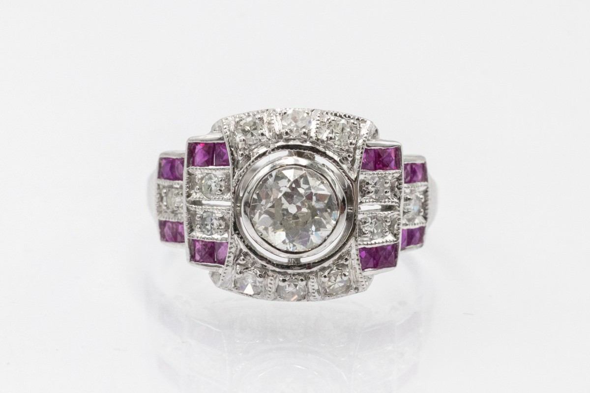 Geometric Art Deco Ring In Diamond And Ruby