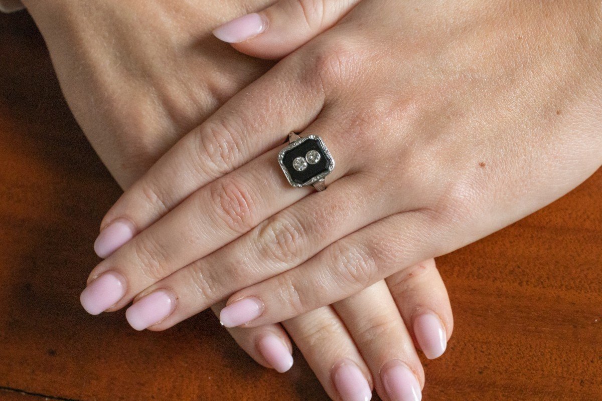 Art Deco Ring With Onyx And Diamonds Of Approximately 0.40 Ct, 1930.-photo-4
