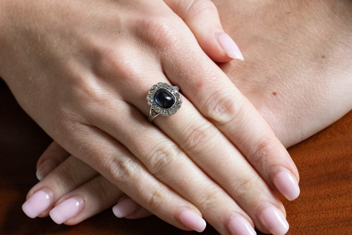 Art Deco Ring With Cabochon Sapphire And Diamonds-photo-6